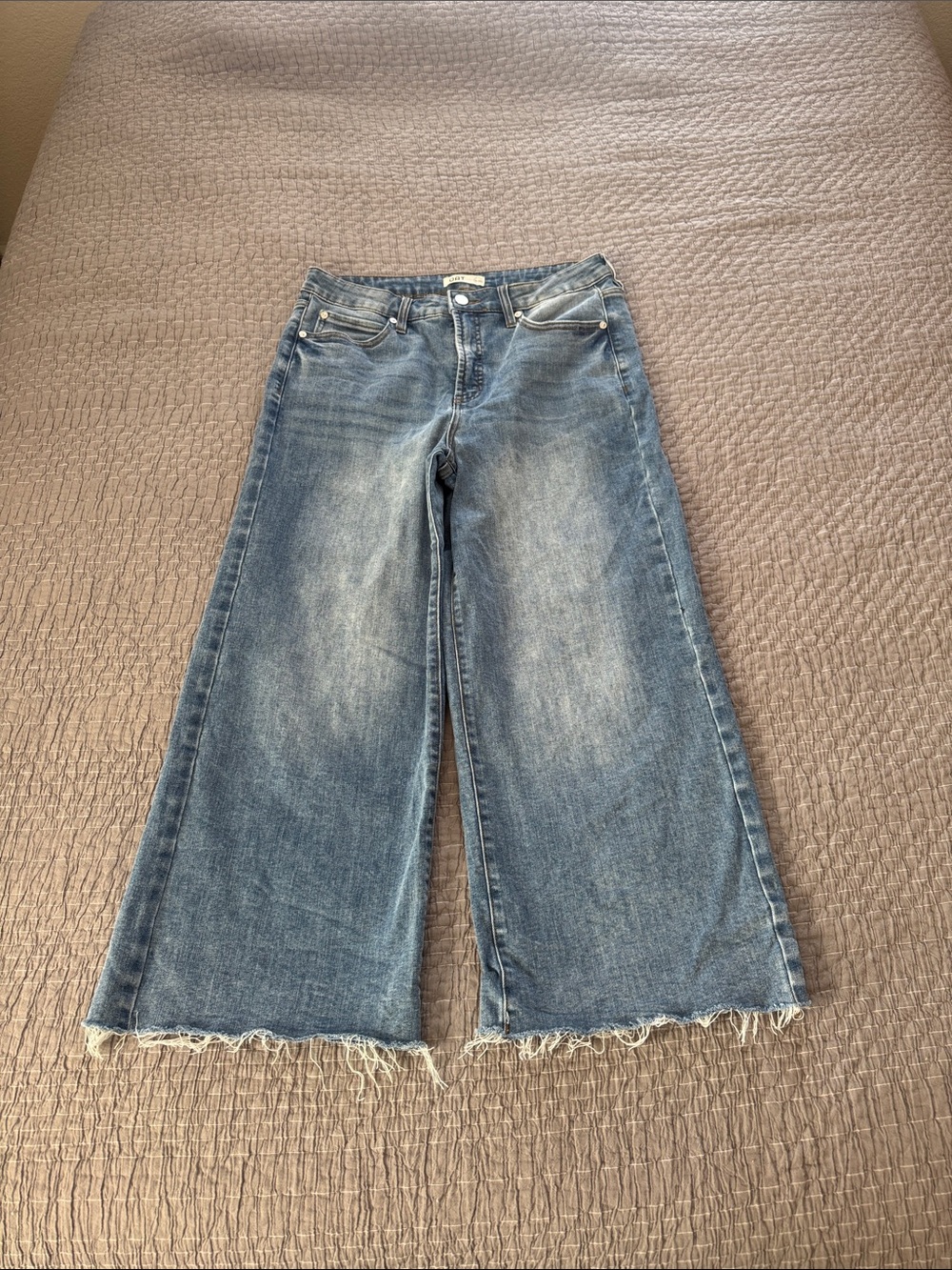 OAT New York Wide Leg Raw Hem Cropped Jeans